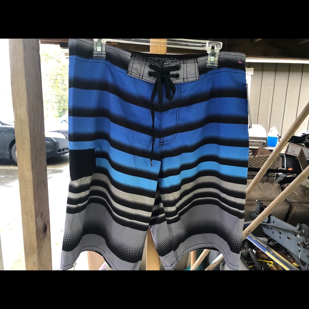 Distortion Men's Hybrid Board Shorts Size 32